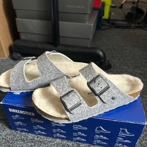Grey fleece Birkenstocks 36